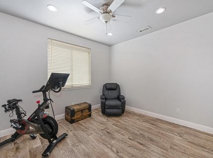 4060 Clarewood Way, Sacramento, CA 95835 Photo