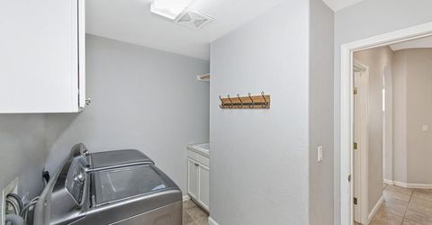 4060 Clarewood Way, Sacramento, CA 95835 Photo