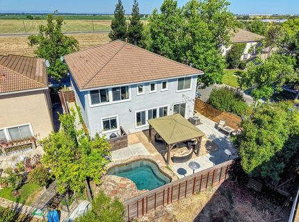 4060 Clarewood Way, Sacramento, CA 95835 Photo