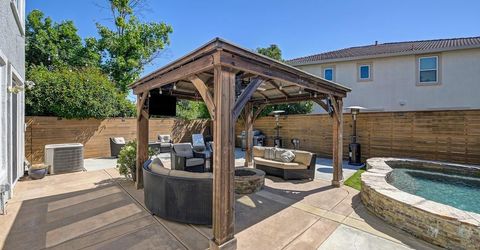 4060 Clarewood Way, Sacramento, CA 95835 Photo