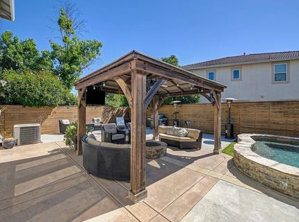 4060 Clarewood Way, Sacramento, CA 95835 Photo