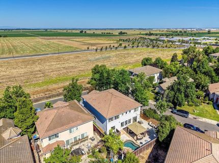 4060 Clarewood Way, Sacramento, CA 95835 Photo