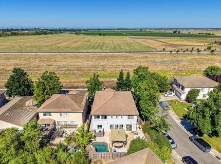 4060 Clarewood Way, Sacramento, CA 95835 Photo