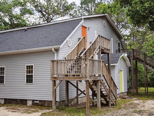 619 Mckay Street , Laurinburg, NC 28352