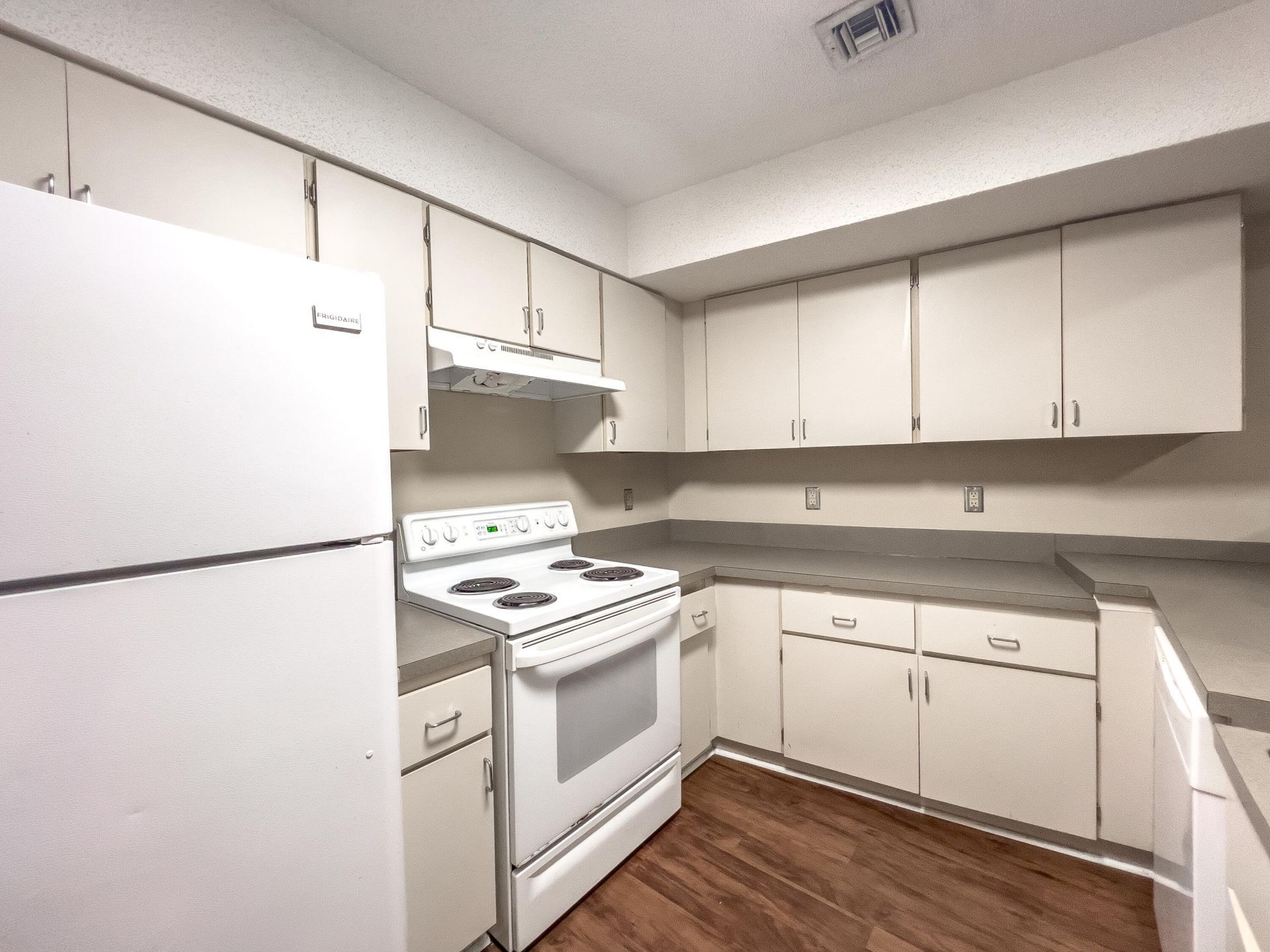 151 Calhoun Street Photo 6