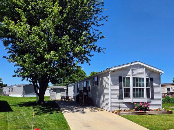 6988 McKean Road, Unit 49, Ypsilanti, MI 48197