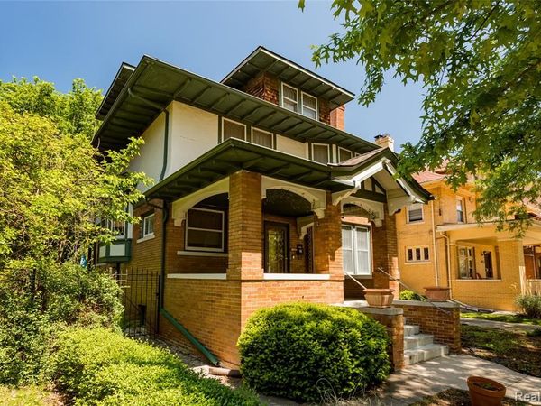 51 Massachusetts Street, Highland Park, MI 48203