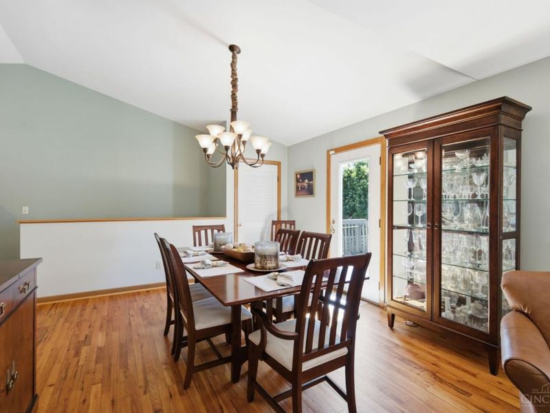 8818 Morganraiders Lane, Sycamore Township, OH 45236 Photo 19