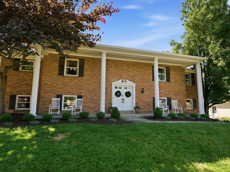 8818 Morganraiders Lane, Sycamore Township, OH 45236 Photo 2