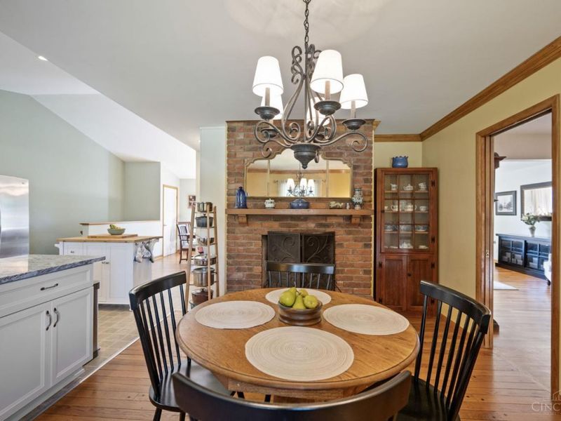 8818 Morganraiders Lane, Sycamore Township, OH 45236 Photo 9