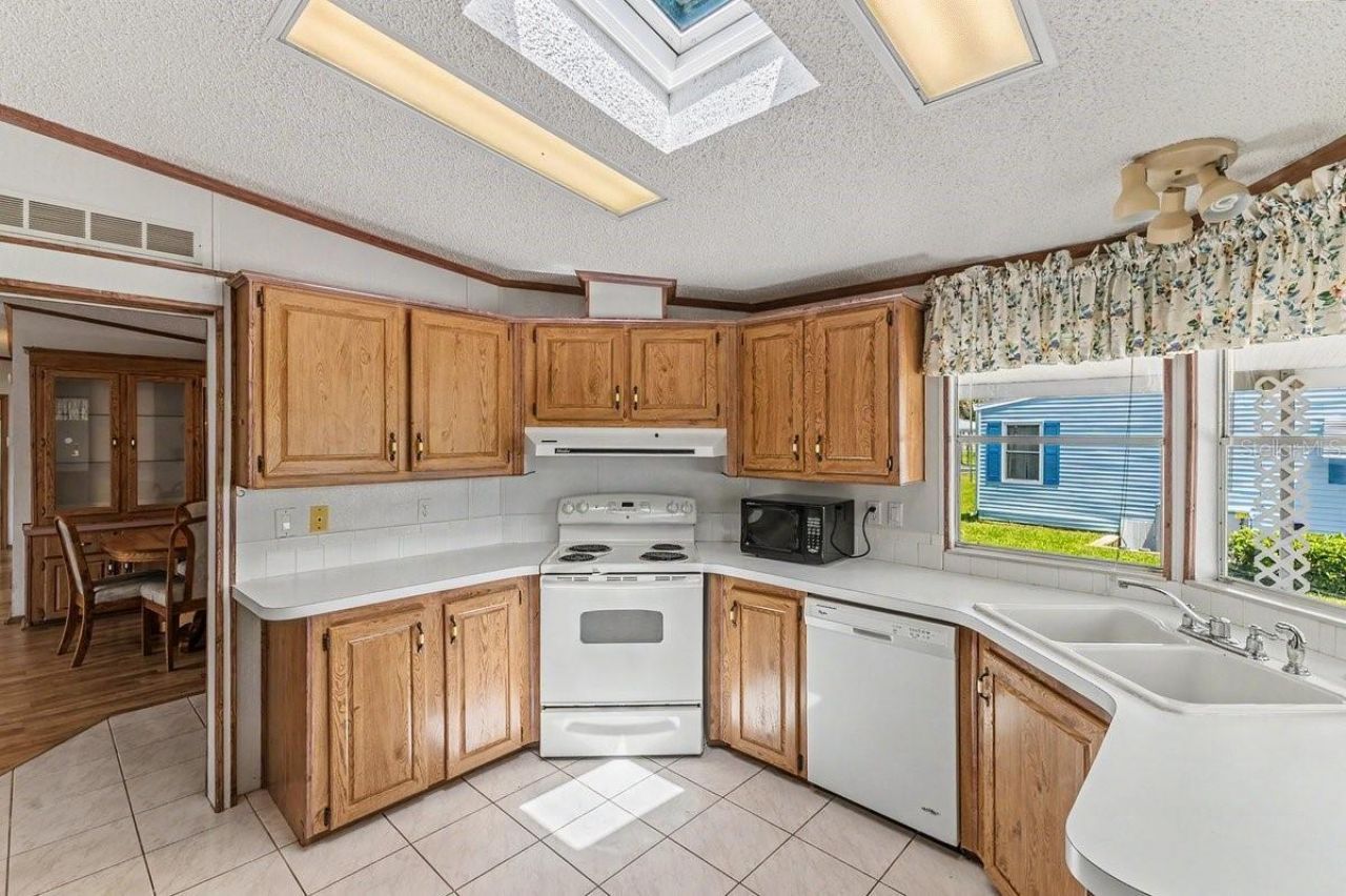 316 Portside Lane , Edgewater, FL 32141 Photo