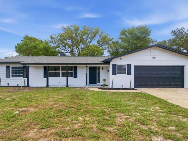 2733 CASTLE OAK AVENUE , ORLANDO, FL 32808