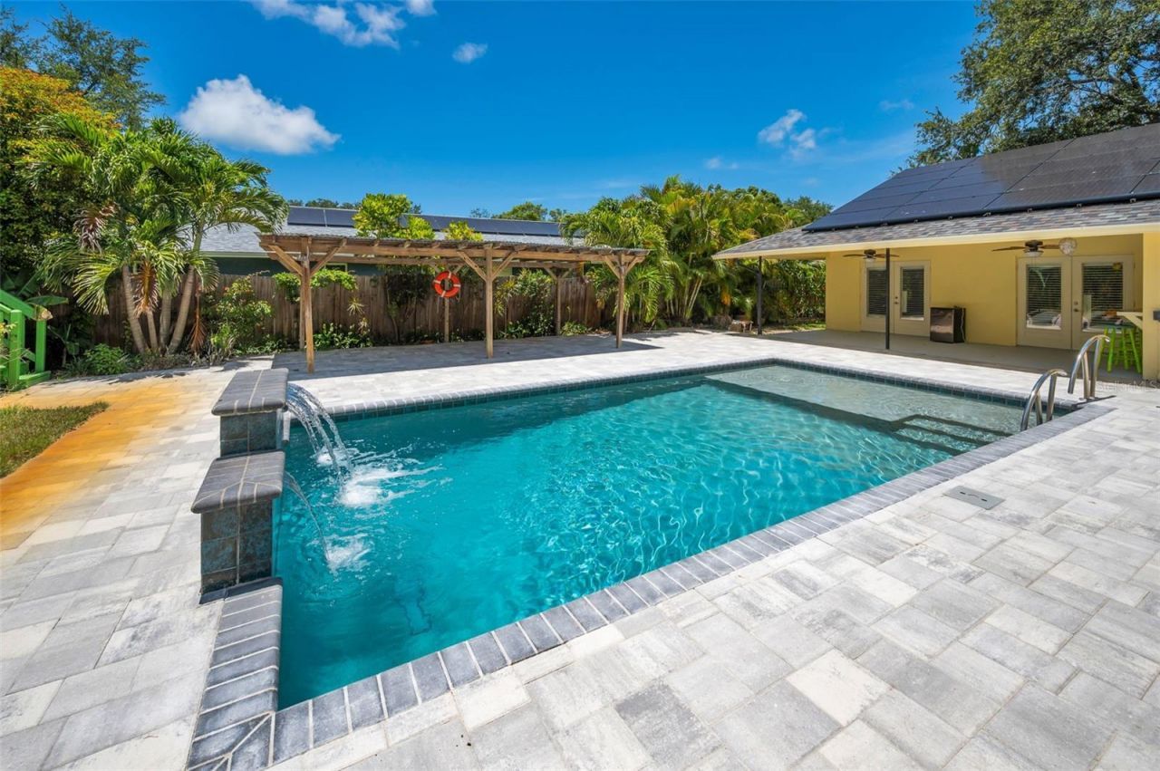 13125 Cimarron Circle N, Largo, FL 33774 Photo