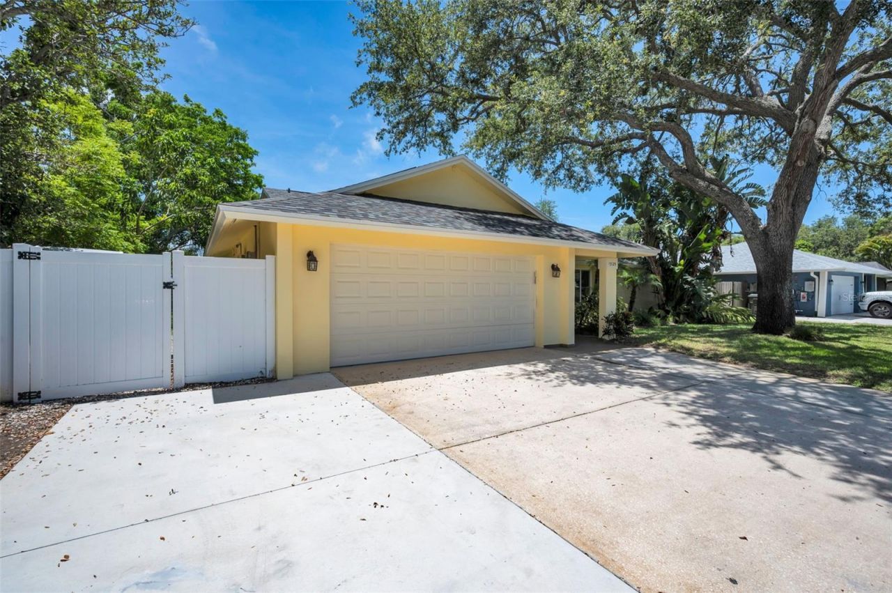13125 Cimarron Circle N, Largo, FL 33774 Photo
