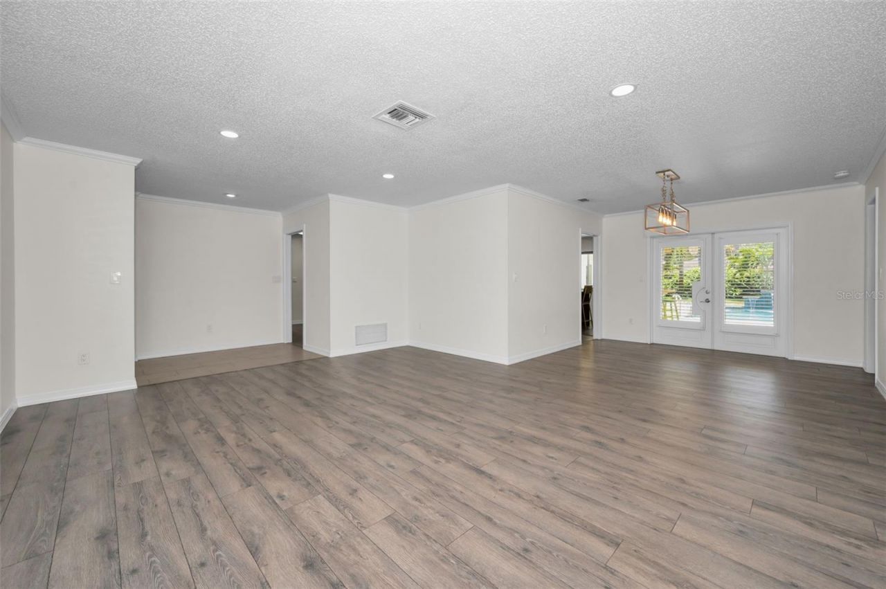 13125 Cimarron Circle N, Largo, FL 33774 Photo