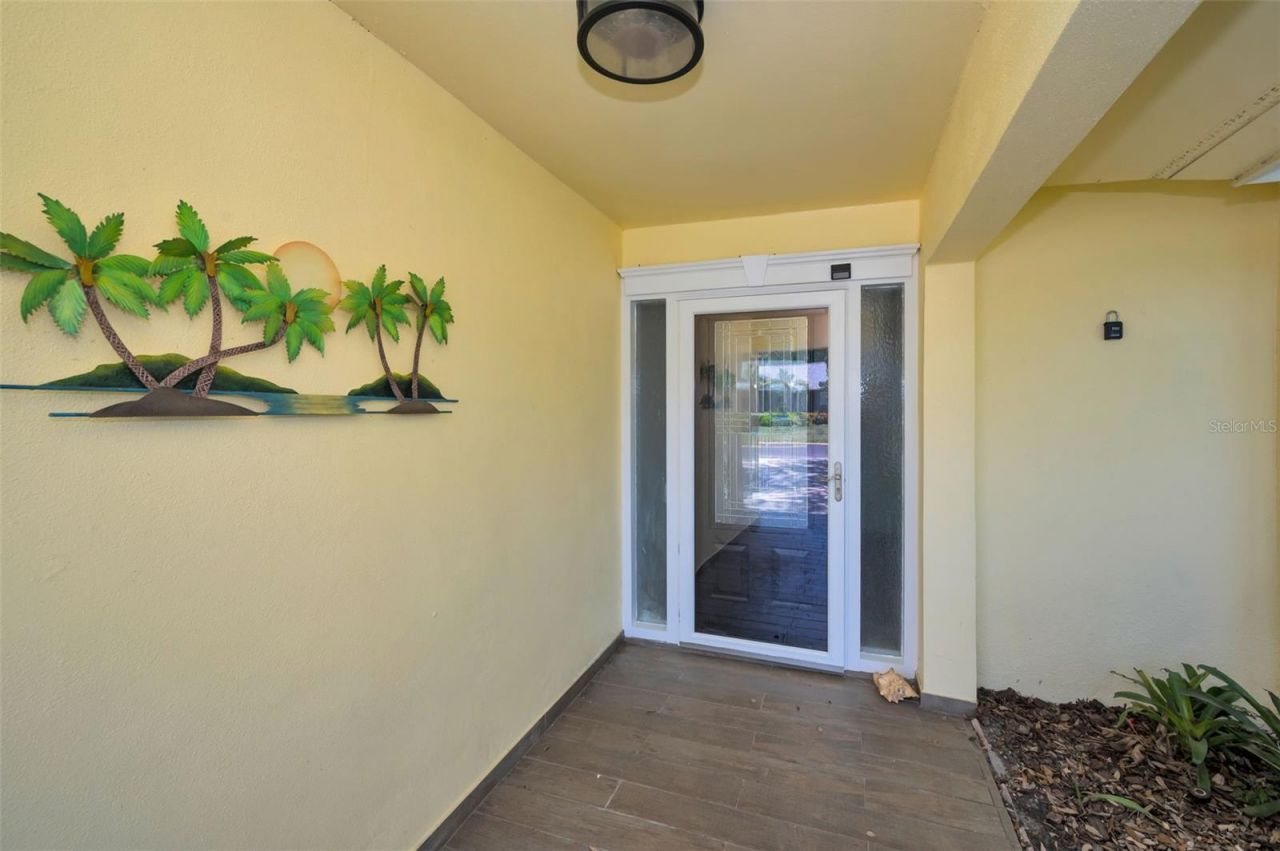 13125 Cimarron Circle N, Largo, FL 33774 Photo