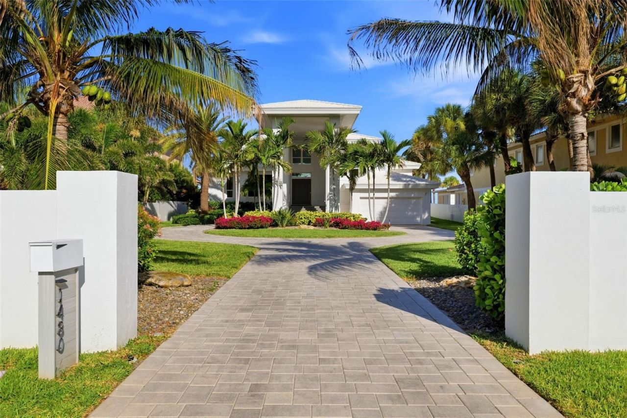 1480 Gulf Boulevard, Belleair Beach, FL 33786 Photo