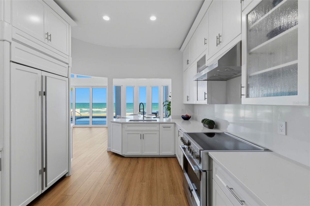 1480 Gulf Boulevard, Belleair Beach, FL 33786 Photo