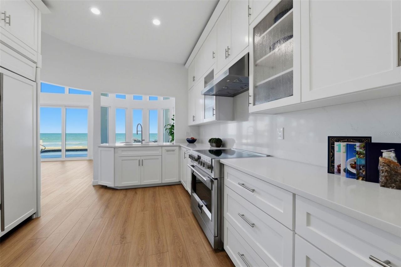 1480 Gulf Boulevard, Belleair Beach, FL 33786 Photo
