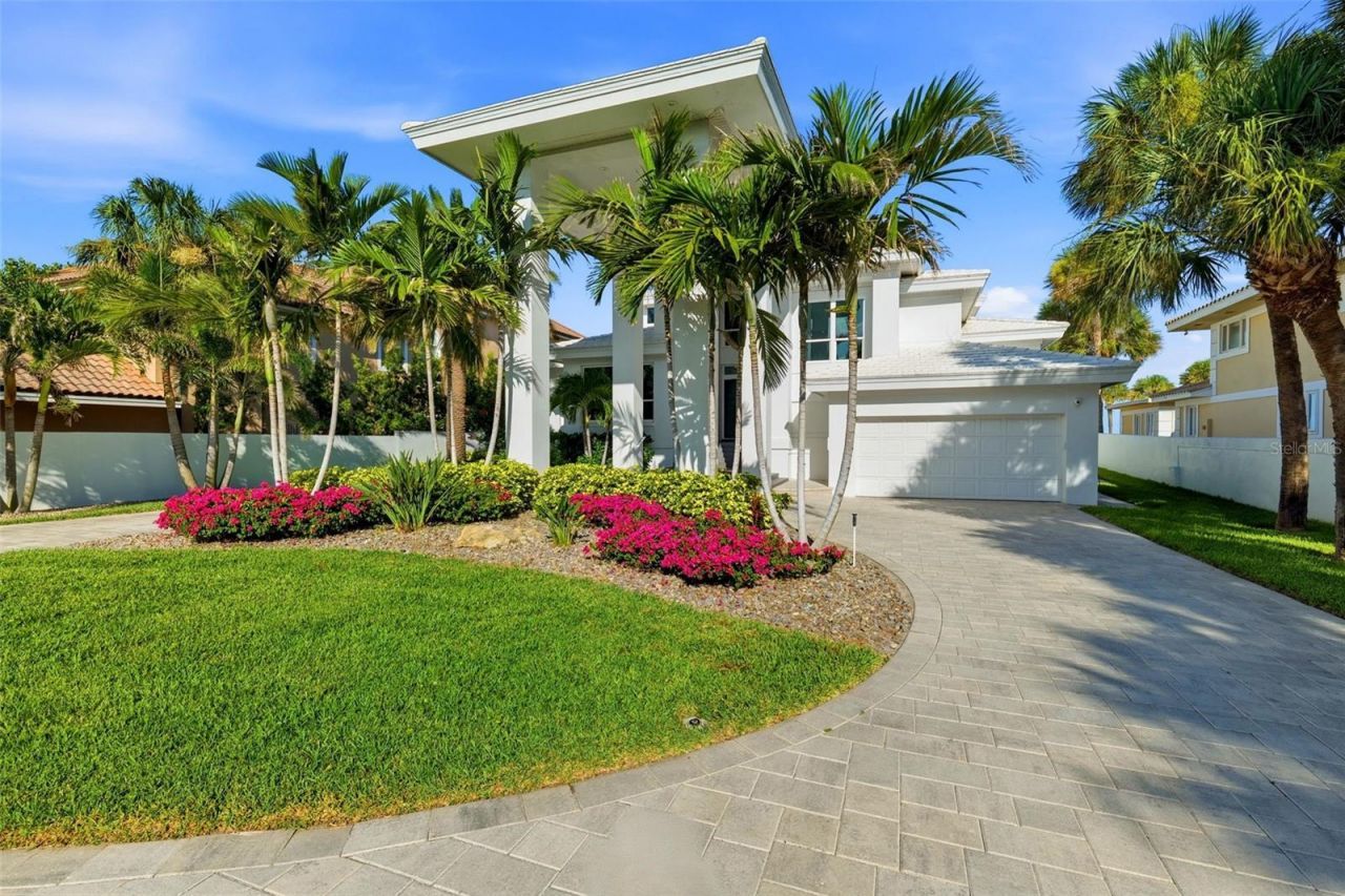 1480 Gulf Boulevard, Belleair Beach, FL 33786 Photo