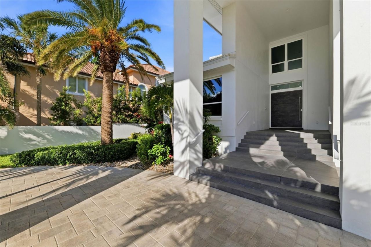 1480 Gulf Boulevard, Belleair Beach, FL 33786 Photo