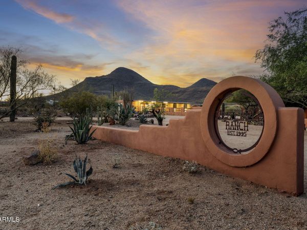 40205 N 26TH Street, Cave Creek, AZ 85331
