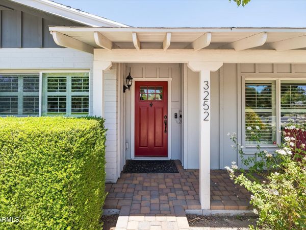 3252 E GLENROSA Avenue, Phoenix, AZ 85018