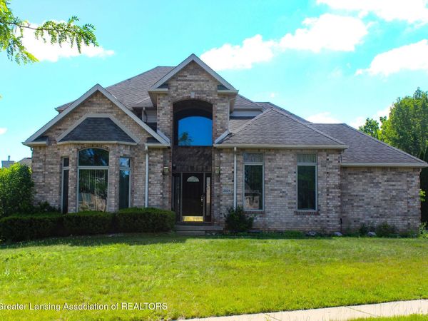 2024 Walmar Drive, Lansing, MI 48917