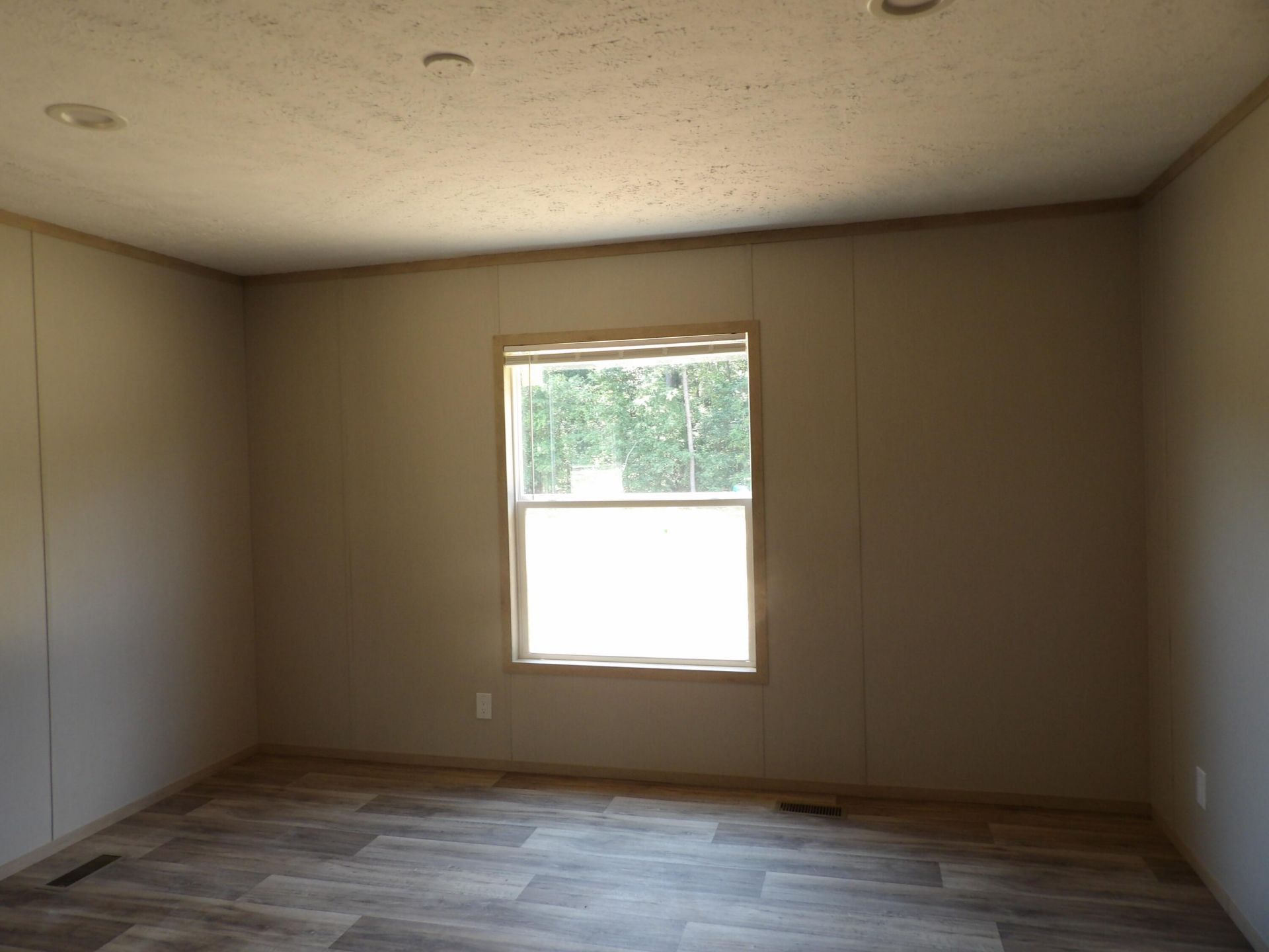 2333 Francis Marion Boulevard Photo 12