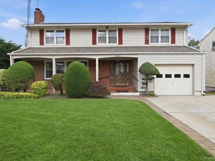 1395 Meadowbrook Road Merrick, NY 11566