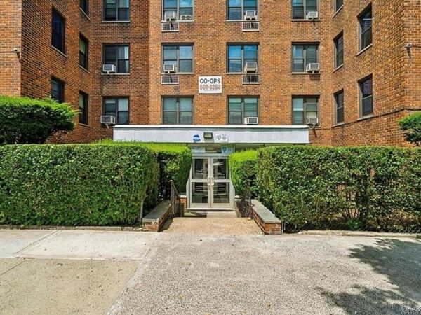 2835 Webb Avenue, Unit 6E, Bronx, NY 10468