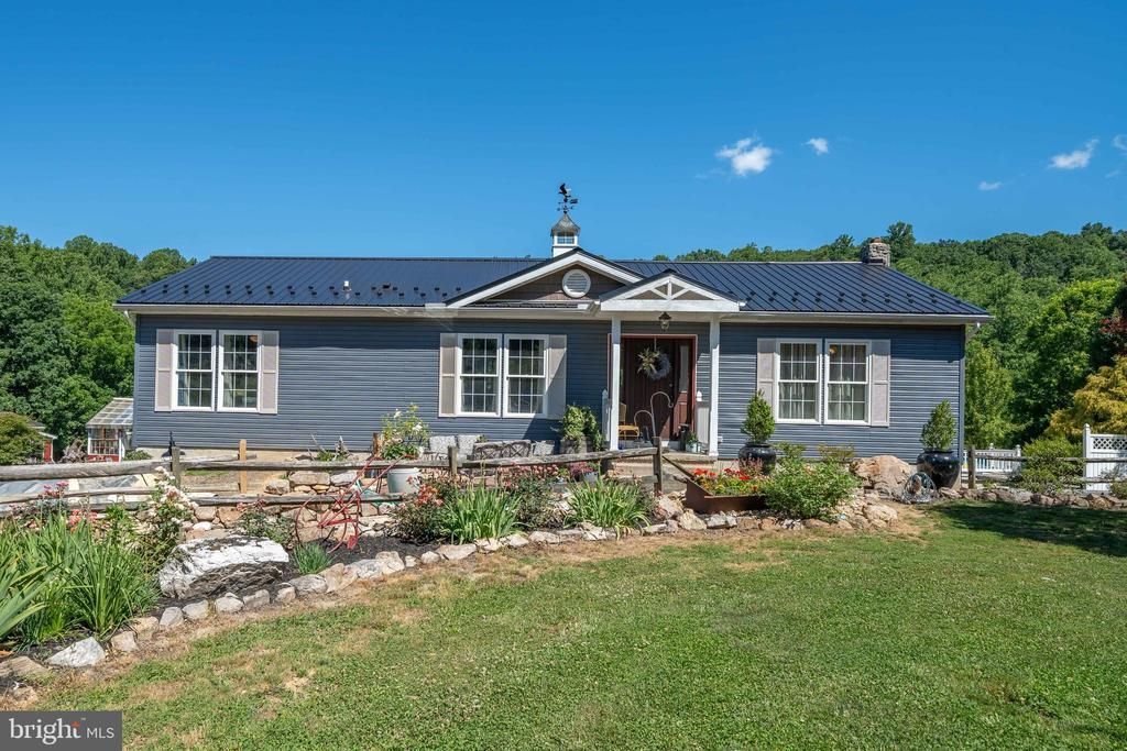 278 GREENBRIAR ROAD, ELLIOTTSBURG, PA 17024