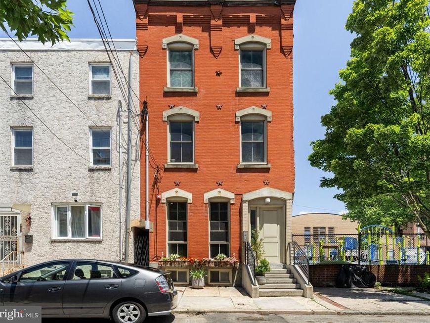 1023 Mt Vernon Street, Unit 1, Philadelphia, PA 19123 Main Photo