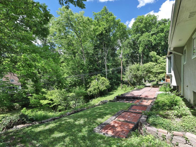 1332 Brookridge Drive, Columbus, OH 43235 Photo 48