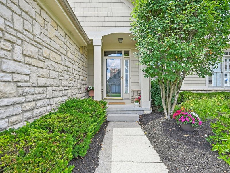 7833 Linksview Circle, Westerville, OH 43082 Photo 4