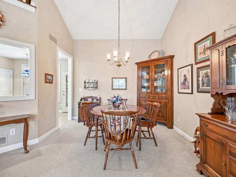 7833 Linksview Circle, Westerville, OH 43082 Photo 9