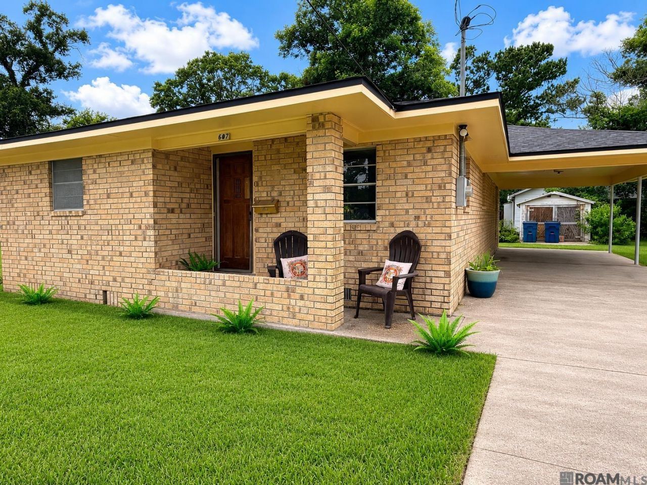 607 S Broadway St, Jennings, LA 70546 Main Photo