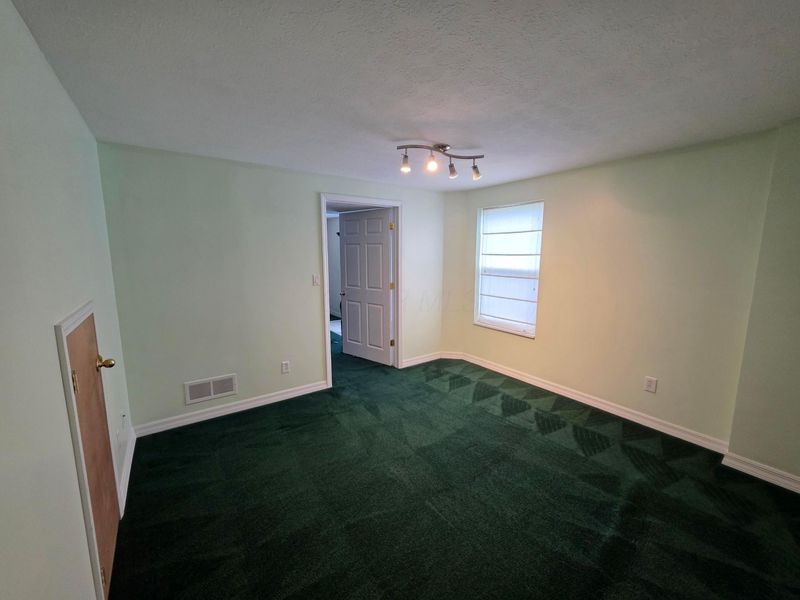 242 Trail Court, Newark, OH 43055 Photo 26