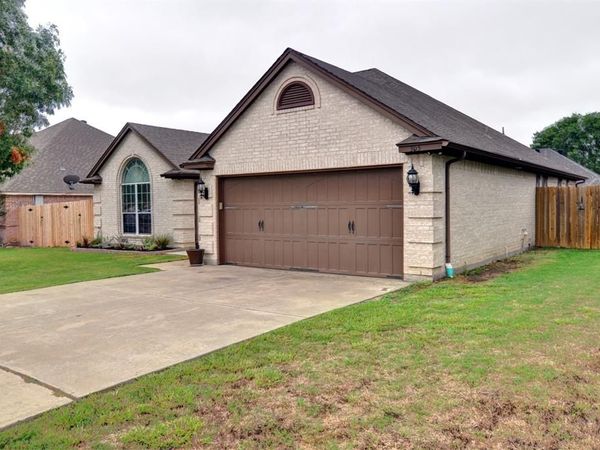 305 Aspen Court W, Aledo, TX 76008