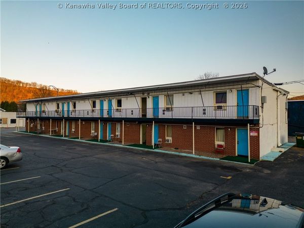 5311 Maccorkle Avenue SE, Charleston, WV 25304