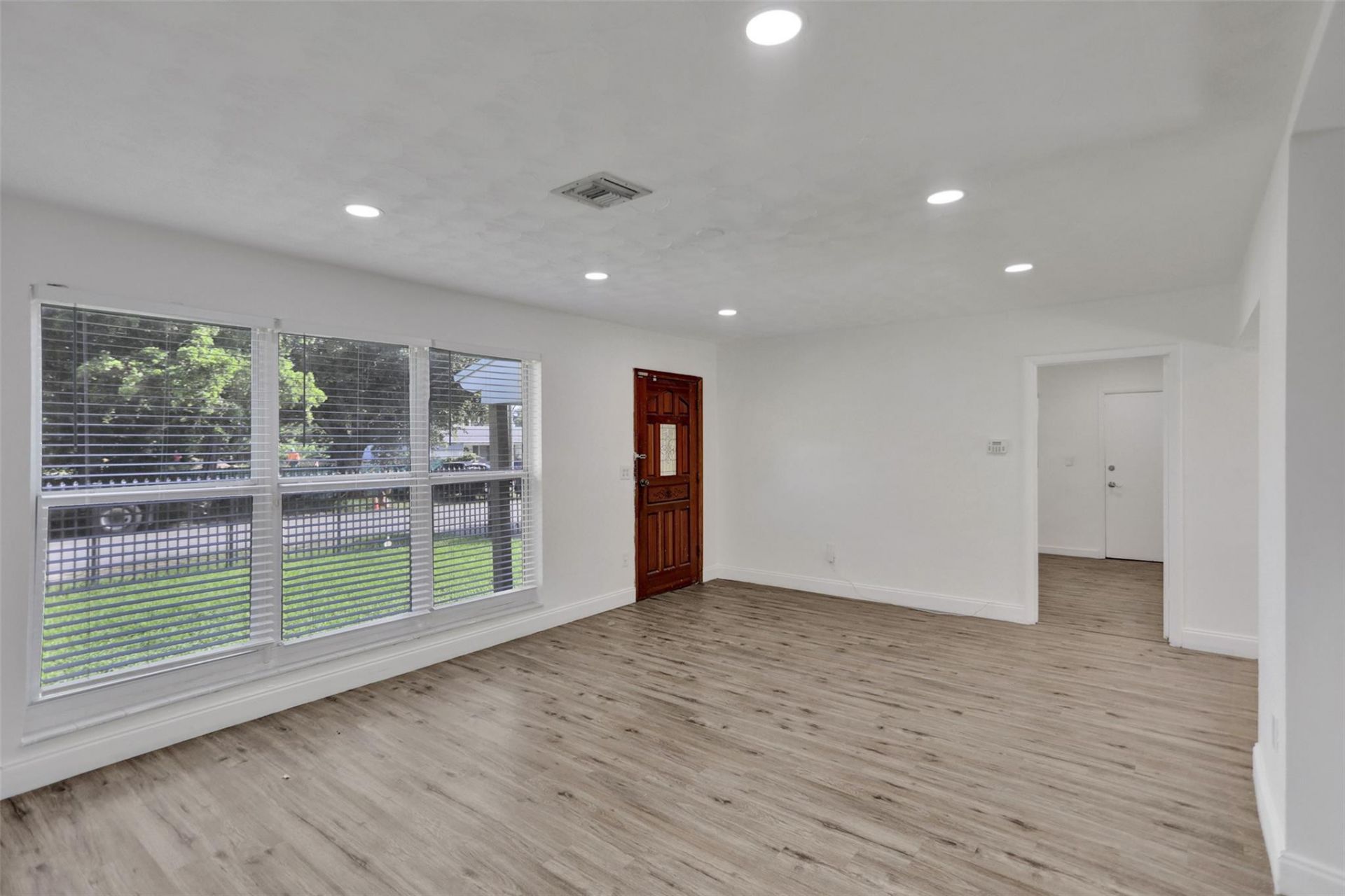 30 NE 139th Street, Miami, FL 33161 Photo