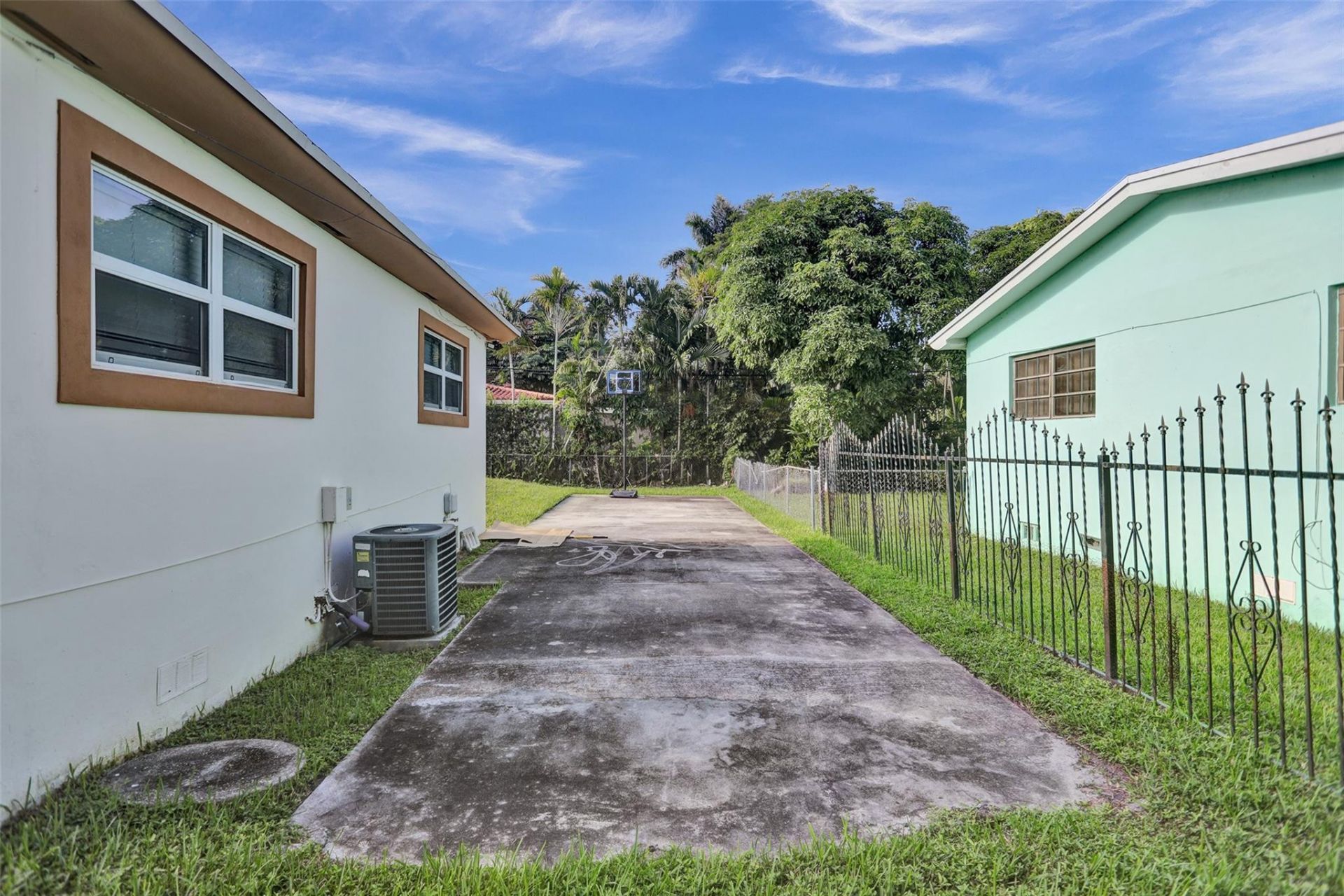 30 NE 139th Street, Miami, FL 33161 Photo