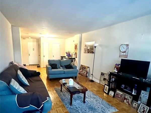 89-00 170 Street , Unit 3J, Jamaica, NY 11432