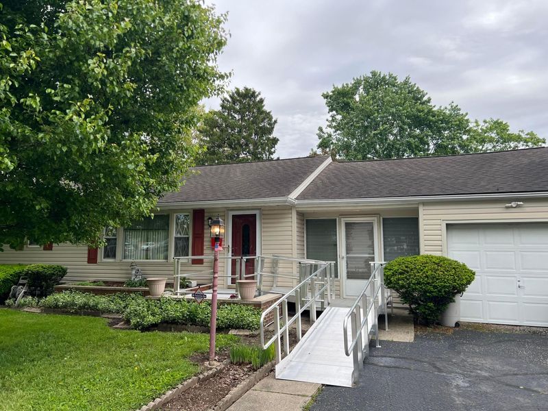 28 S 28th Street, Newark, OH 43055 Photo 2