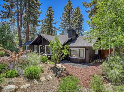 10227 E Laburnham Circle, Truckee, CA 96161 Photo