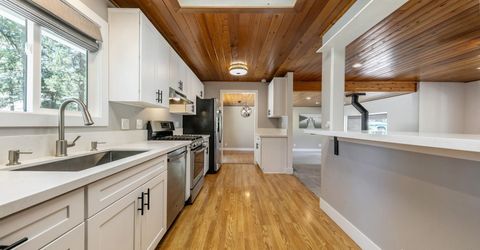 10227 E Laburnham Circle, Truckee, CA 96161 Photo