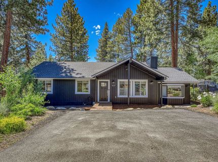 10227 E Laburnham Circle, Truckee, CA 96161 Photo