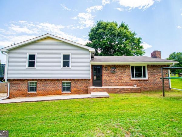 235 E Knight, Carrollton, GA 30116