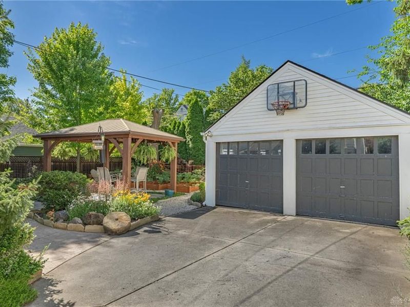 360 East Drive, Oakwood, OH 45419 Photo 46