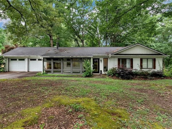 5045 Red Oak Lane, Gainesville, GA 30506